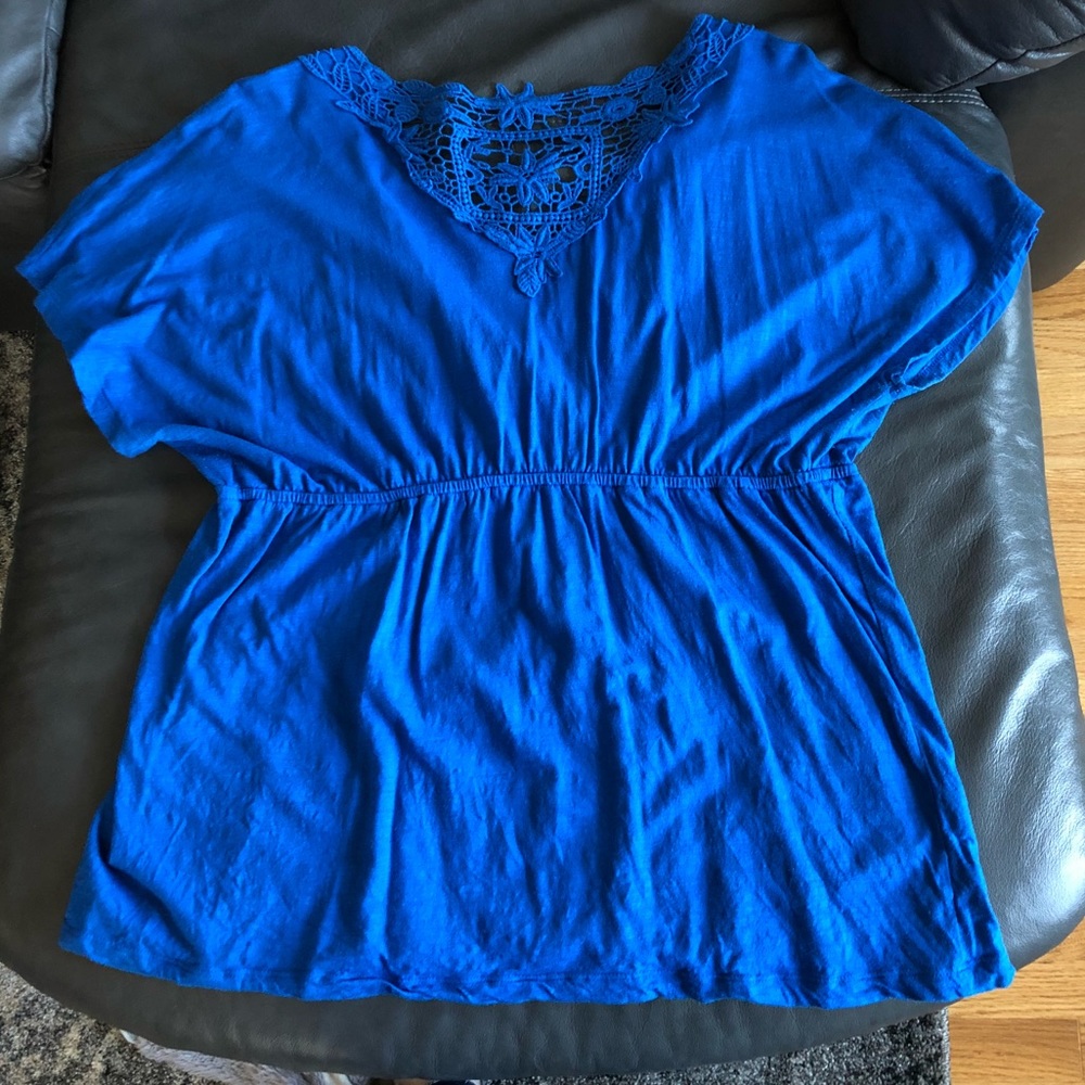 Sonoma Crochet Back V Neck Short Sleeve Shirt